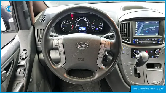 HYUNDAI STAREX CAMPING CAR