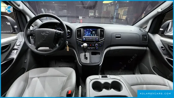 HYUNDAI STAREX WAGON 12-SEATER
