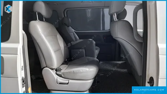 HYUNDAI STAREX WAGON 12-SEATER
