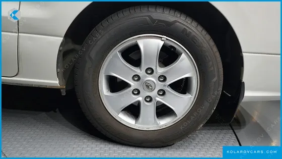 HYUNDAI STAREX WAGON 12-SEATER