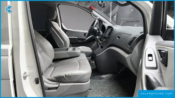 HYUNDAI STAREX WAGON 12-SEATER