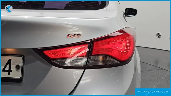 HYUNDAI ELANTRA (AVANTE) 1.6 GDI SMART