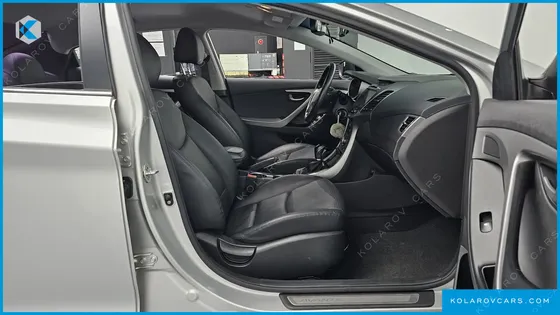 HYUNDAI ELANTRA (AVANTE) 1.6 GDI SMART