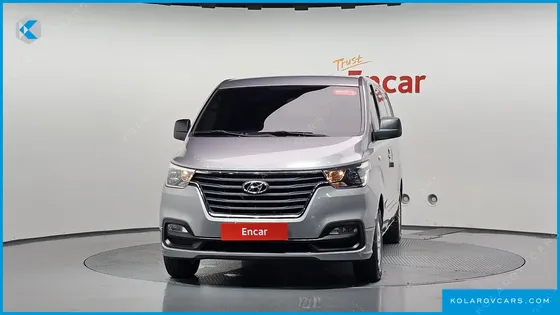 HYUNDAI STAREX VAN 3-SEATER