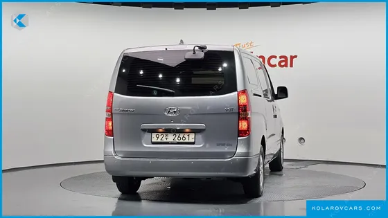 HYUNDAI STAREX VAN 3-SEATER