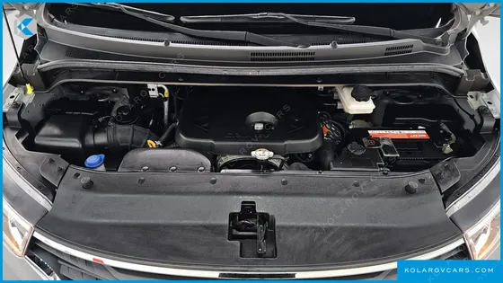 HYUNDAI STAREX VAN 3-SEATER