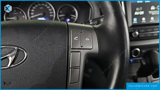 HYUNDAI STAREX VAN 3-SEATER