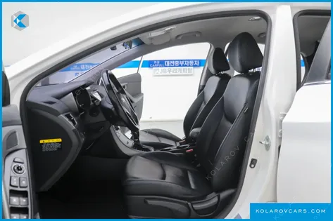 HYUNDAI ELANTRA (AVANTE) 1.6 GDI SMART