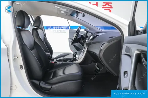 HYUNDAI ELANTRA (AVANTE) 1.6 GDI SMART