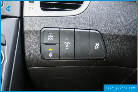 HYUNDAI ELANTRA (AVANTE) 1.6 GDI SMART