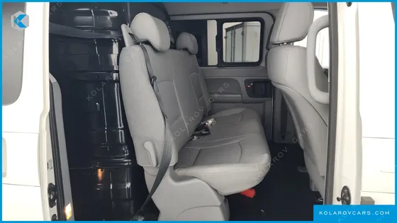 HYUNDAI STAREX VAN 5-SEATER