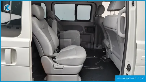 HYUNDAI STAREX 4WD WAGON 12-SEATER