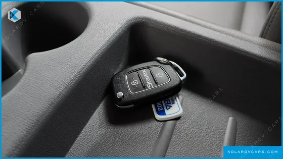 HYUNDAI STAREX 4WD WAGON 12-SEATER