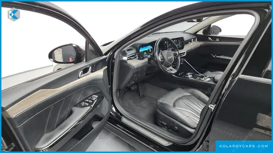 KIA K5 SIGNATURE