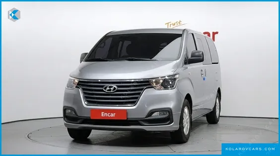 HYUNDAI STAREX VAN 5-SEATER