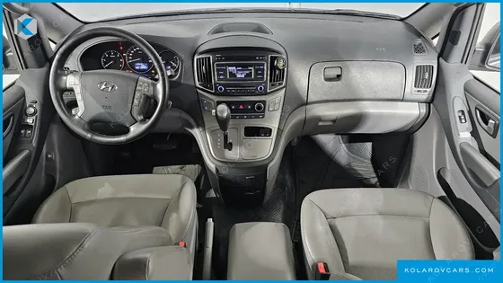 HYUNDAI STAREX VAN 5-SEATER