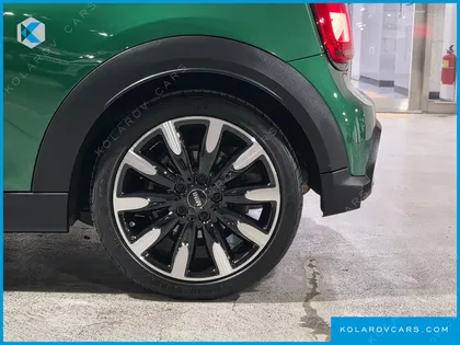 MINI COOPER CLASSIC LAUNCH PACK