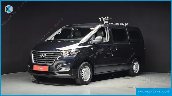 HYUNDAI STAREX VAN 5-SEATER