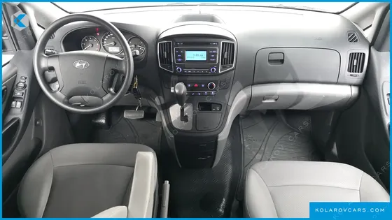 HYUNDAI STAREX VAN 5-SEATER
