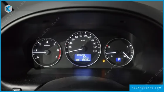HYUNDAI STAREX URBAN 9-SEATER