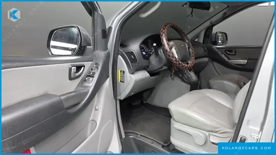 HYUNDAI STAREX URBAN 9-SEATER
