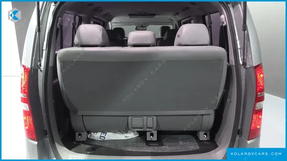 HYUNDAI STAREX URBAN 9-SEATER