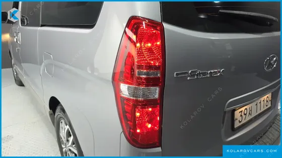 HYUNDAI STAREX URBAN 9-SEATER