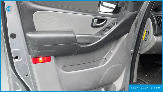 HYUNDAI STAREX URBAN 9-SEATER