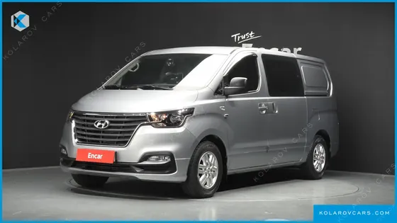 HYUNDAI STAREX VAN 5-SEATER