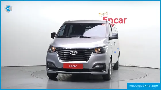 HYUNDAI STAREX VAN 5-SEATER