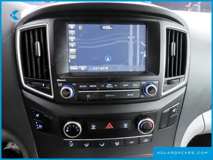 HYUNDAI STAREX VAN 5-SEATER