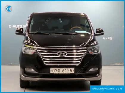 HYUNDAI STAREX URBAN 9-SEATER