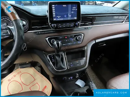 HYUNDAI STAREX URBAN 9-SEATER