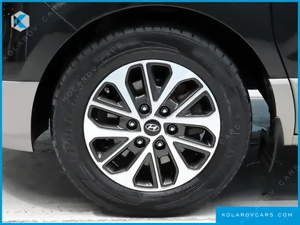 HYUNDAI STAREX URBAN 9-SEATER