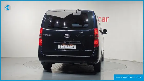 HYUNDAI STAREX VAN 3-SEATER