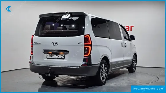 HYUNDAI STAREX URBAN 9-SEATER