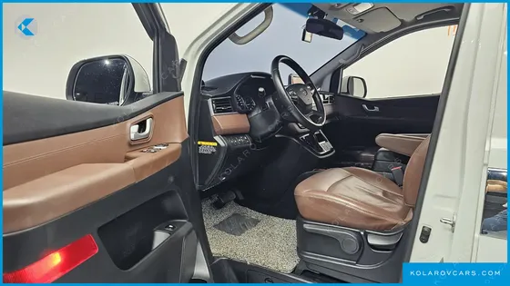 HYUNDAI STAREX URBAN 9-SEATER