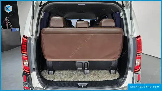 HYUNDAI STAREX URBAN 9-SEATER