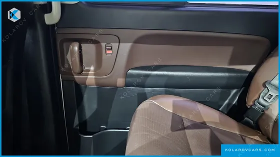 HYUNDAI STAREX URBAN 9-SEATER