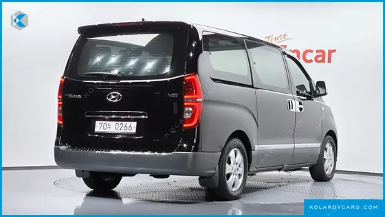 HYUNDAI STAREX WAGON 12-SEATER