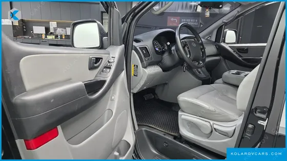 HYUNDAI STAREX WAGON 12-SEATER