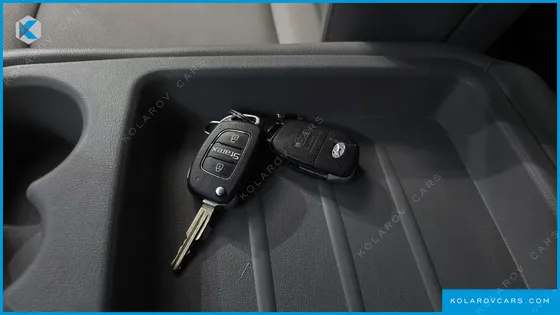 HYUNDAI STAREX WAGON 12-SEATER