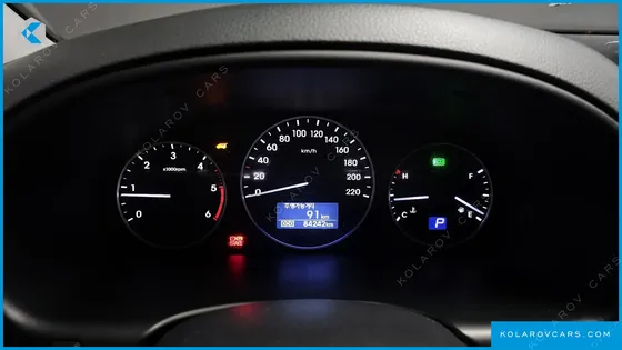 HYUNDAI STAREX VAN 3-SEATER