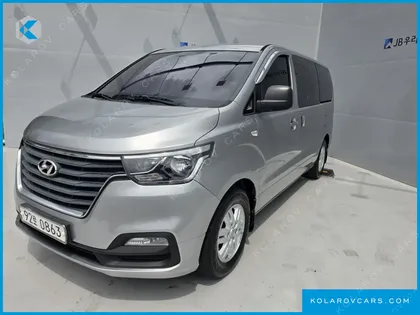 HYUNDAI STAREX VAN 5-SEATER