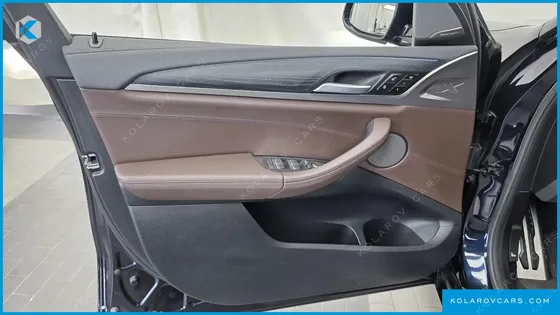BMW IX3 M SPORTS