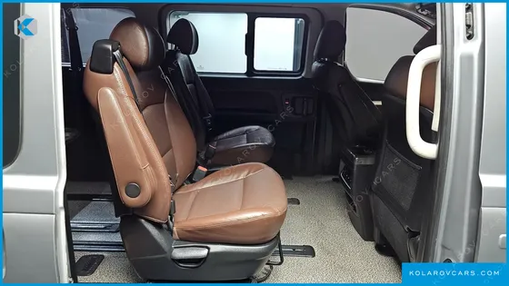 HYUNDAI STAREX 4WD URBAN 9-SEATER