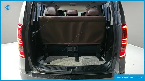 HYUNDAI STAREX 4WD URBAN 9-SEATER