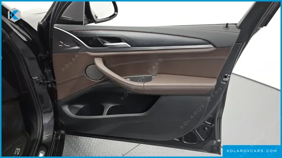 BMW IX3 M SPORTS
