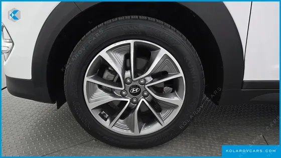 HYUNDAI TUCSON DIESEL 1.7 2WD