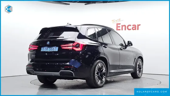 BMW IX3 M SPORTS